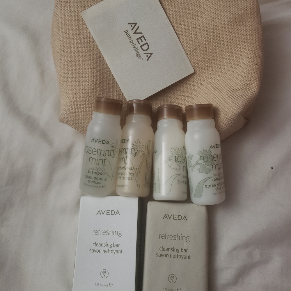 COPY - Aveda 6 piece Travel set!!!